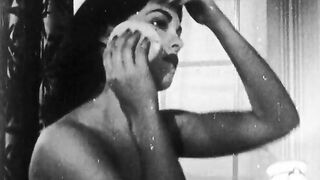 Charming Femininity - 1940s