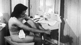 Charming Femininity - 1940s