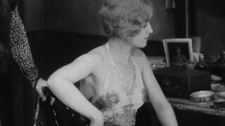 Glorifying The American Girl - 1929