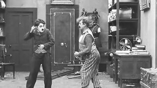 Charlie Chaplin - The Pawnshop - 1916