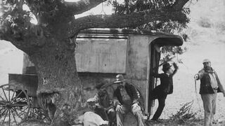 Charlie Chaplin - The Vagabond - 1916