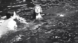 Charlie Chaplin - The Adventurer - 1917