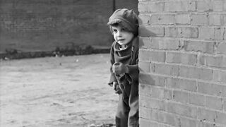 Charlie Chaplin - The Kid - 1921
