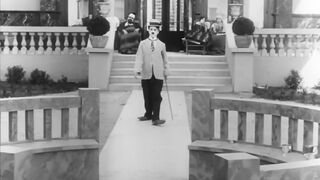 Charlie Chaplin - The Cure - 1917