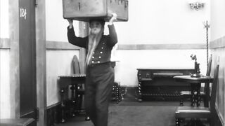 Charlie Chaplin - The Cure - 1917