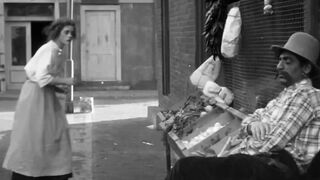 Charlie Chaplin - Easy Street - 1917